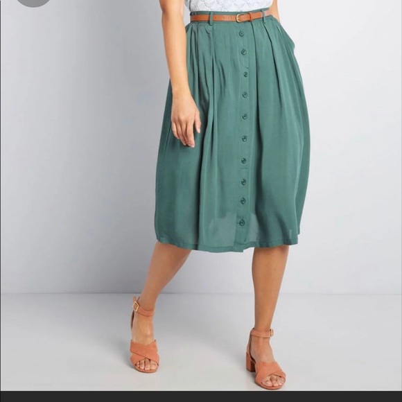 MAJOR INSO ModCloth skirt GREEN small. - Picture 1 of 1